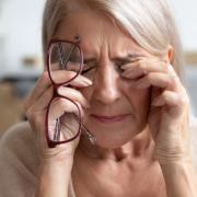 How to prevent blurred vision as an optometrist issues a warning.