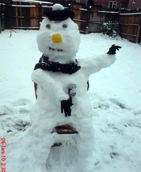 Nicky from Bursledon sent in this pic of a snowman
