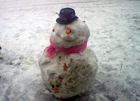 Lyndsey Fooks and Lisa Sargeant sent in this snowman pic