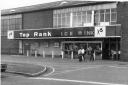 Top Rank Ice Rink - SOUTHERN DAILY ECHO ARCHIVES - HAMPSHIRE HERITAGE SUPPLEMENT - ICE SKATING - 2nd July 1981..