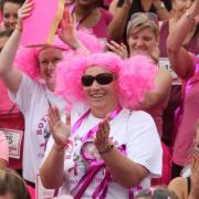 Thousand of runners turn Southampton pink in Race for Life