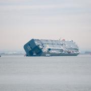 Plans to re-float Hoegh Osaka cancelled