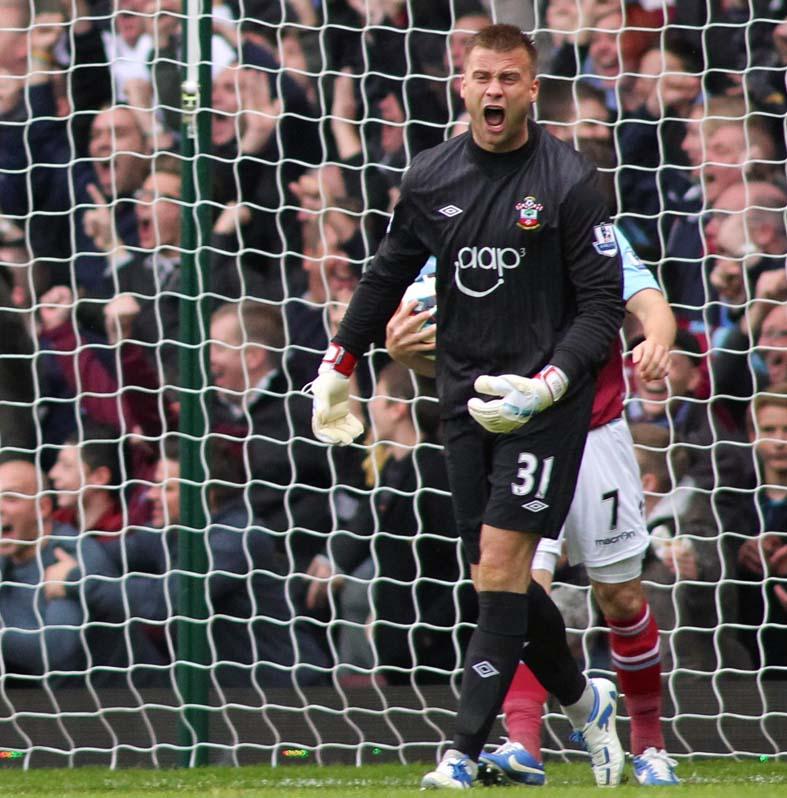 West Ham United v Saints in the Barclays Premier League match at Upton Park. The unauthorised downloading, editing, copying, or distribution of this image is strictly prohibited.