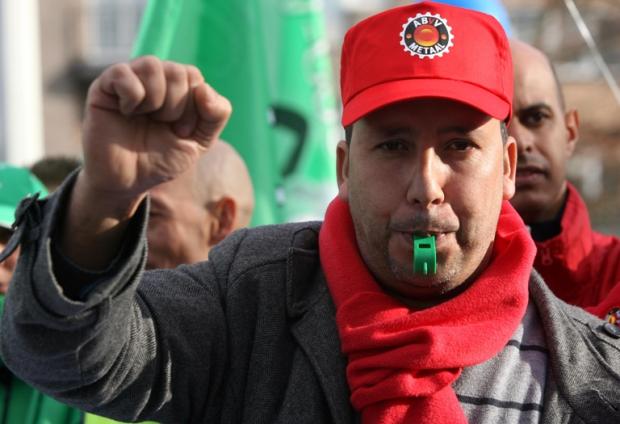 Unions call for Southampton Ford staff to join European fight against cuts