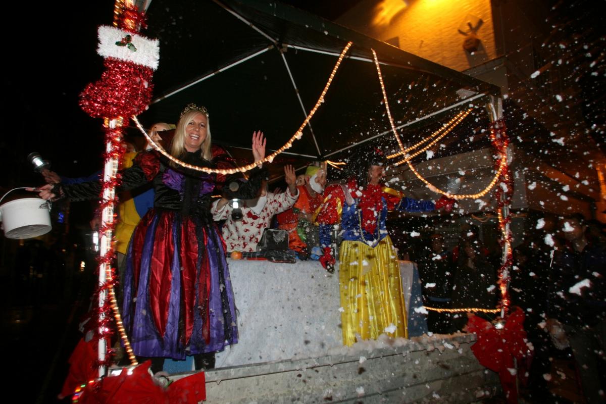 Christmas lights switch on in Romsey.