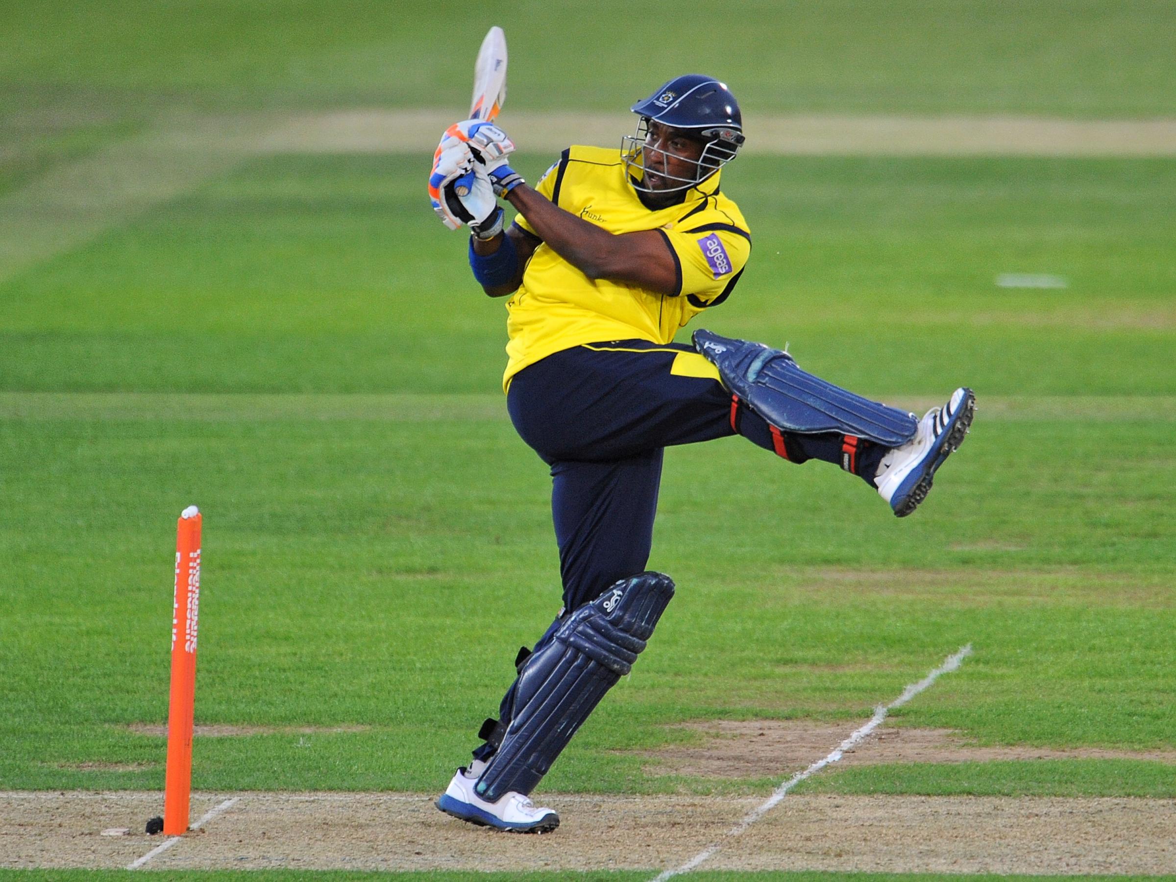 Hampshire Cricket's Michael Carberry continues comeback from cancer with T20 blitz - Daily Echo