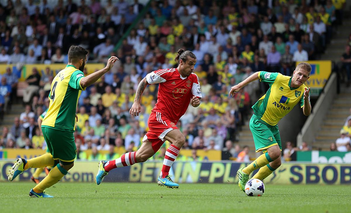 Picture from the Barclay's Premier League match between Norwich and Saints at Carrow Road. The unauthorised downloading, editing, or distribution of this image is strictly prohibited.