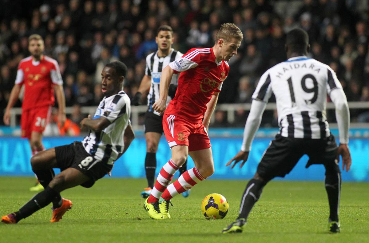 Pictures from the Barclays Premier League clash between Newcastle United v Saints at St James Park. The unauthorised downloading, editing, copying, or distribution of this image is strictly prohibited.