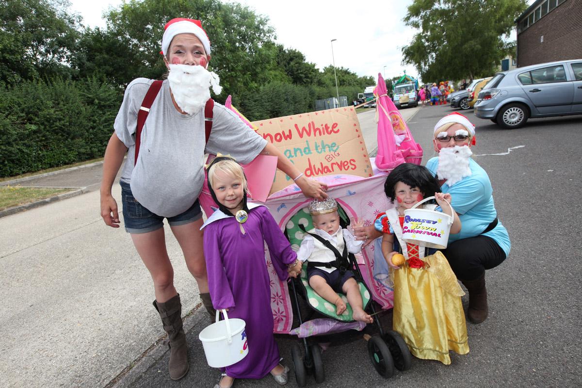 Photos from this year's Romsey Carnival