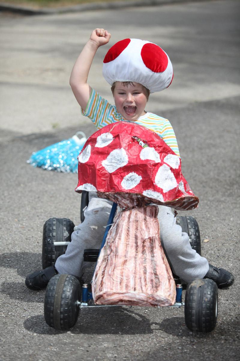 Photos from this year's Romsey Carnival