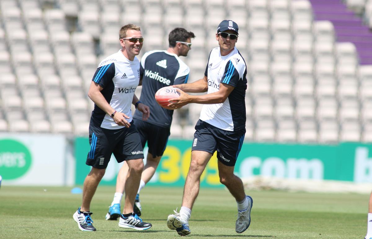 Players from England and India warm up today at Hampshire's Ageas Bowl for the forthcoming third test.