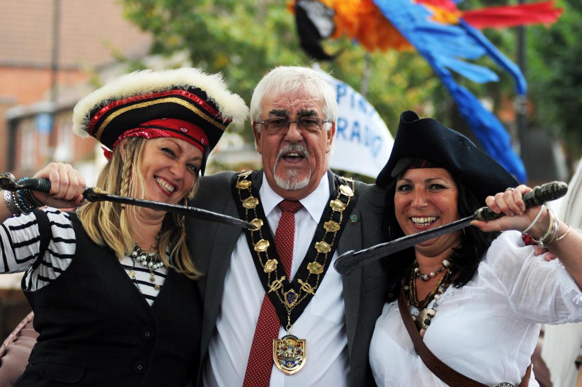 Pictures from the Eastleigh Mardi Gras 2014.