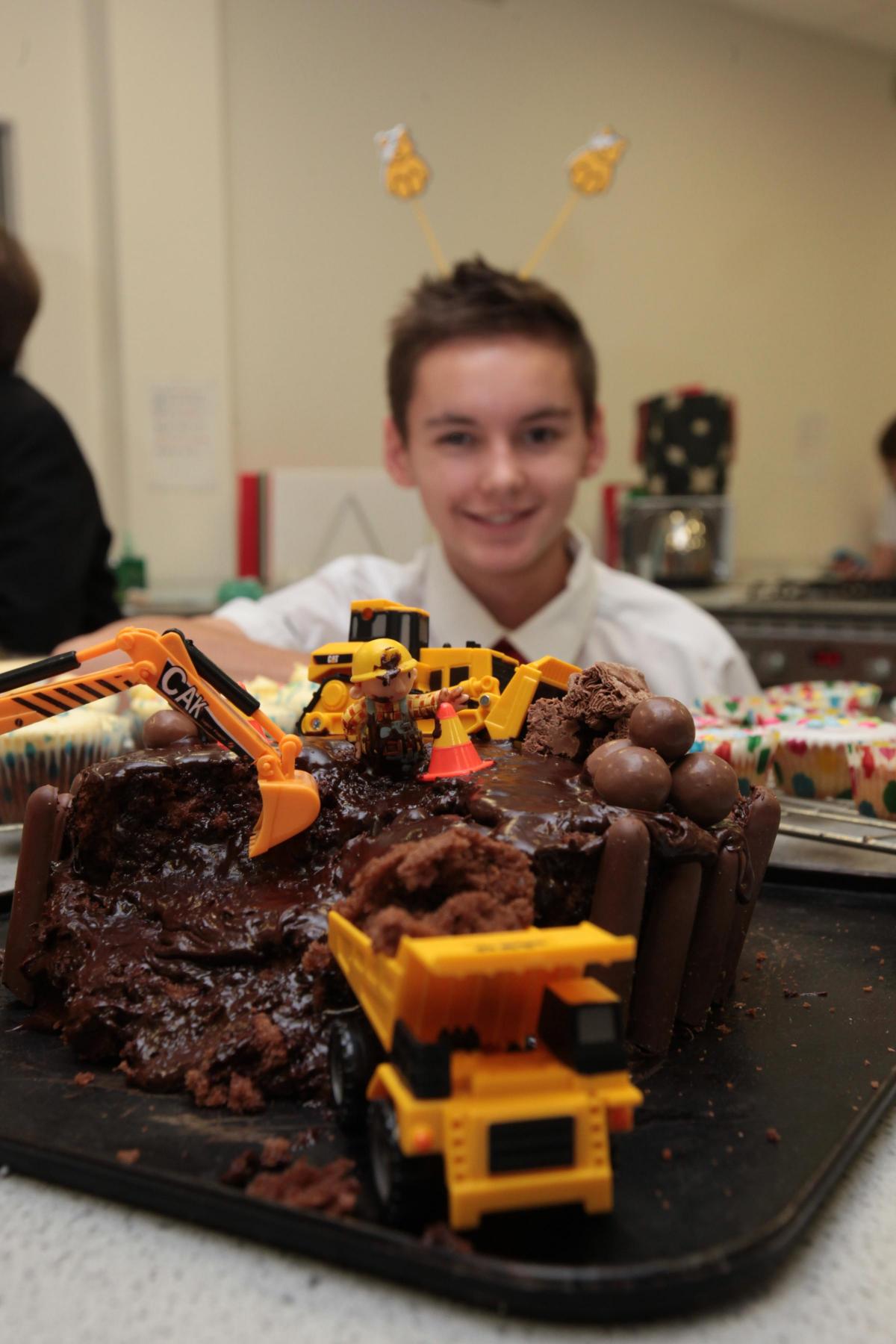 Children in Need 2014 - Bake Off at Oasis Academy