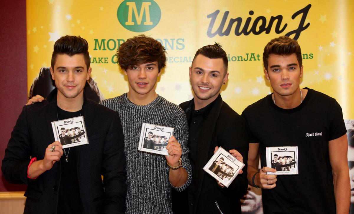 Union-J signing at Morrisons