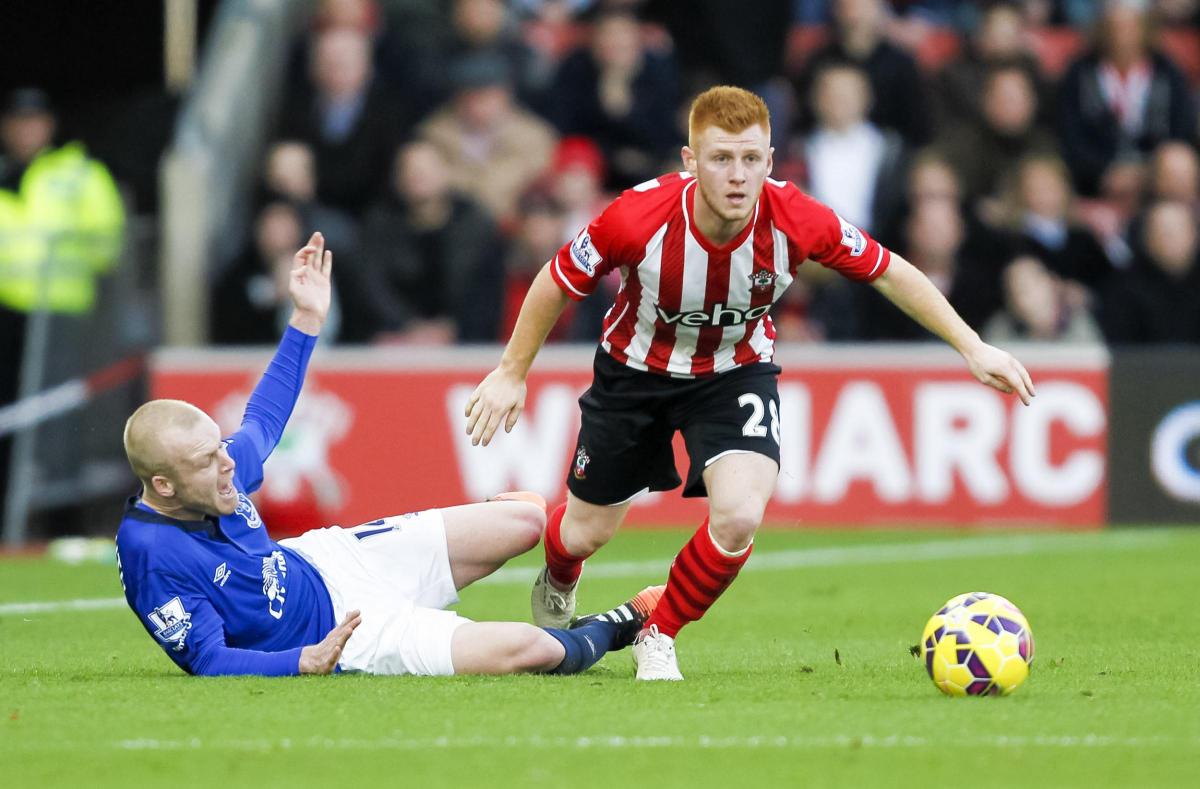 Saints v Everton at St Mary's Stadium. The unauthorised editing, downloading, copying or distribution of this image is strictly prohibited.