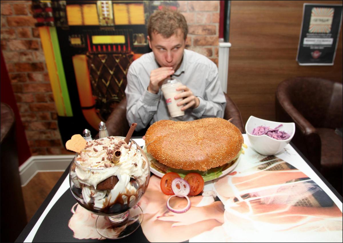 Daily Echo reporter takes part in a Buzz Diner challenge.