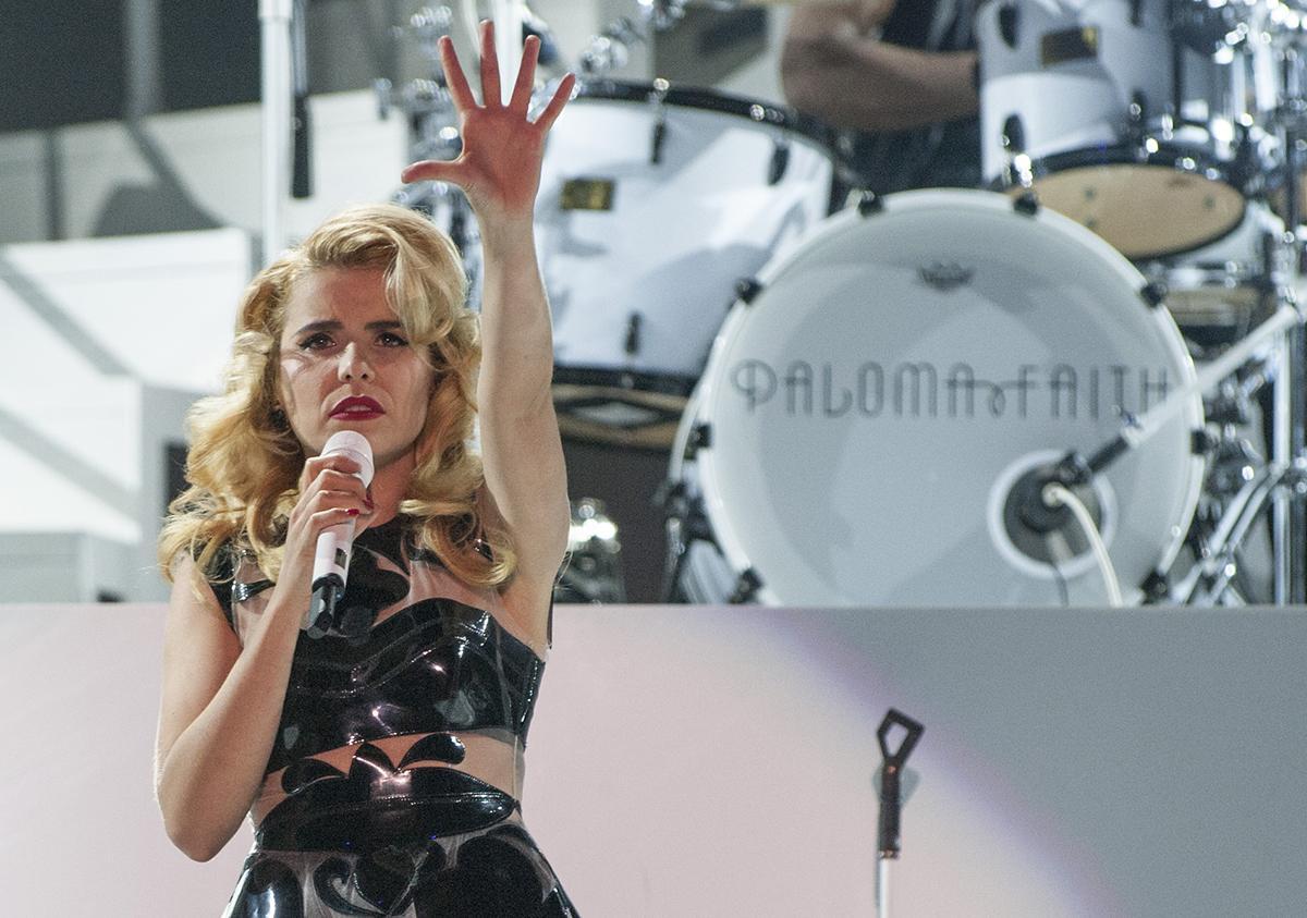 Great images from award winning music photographer Mark Holloway of Paloma Faith in concert at the Bournemouth International Centre. www.hollowayphotography.co.uk