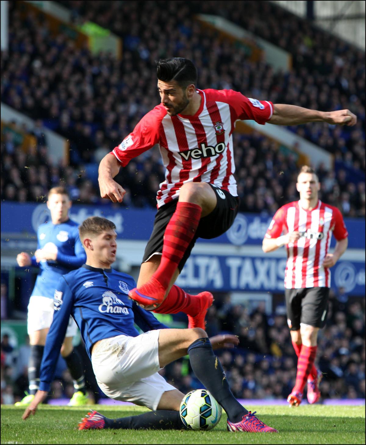 Pelle leaps over a challenge
