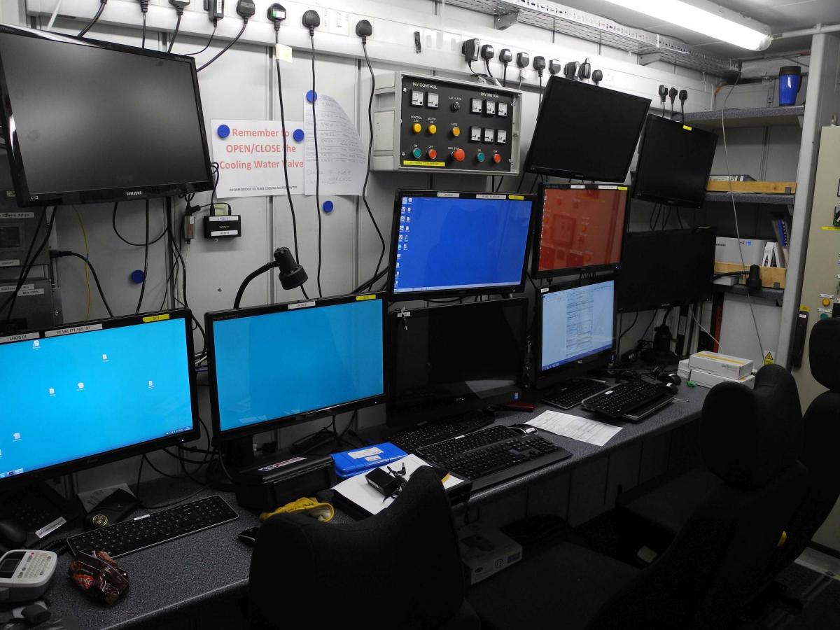 The control room on the RRS James Cook Photo: A. Gerdes/ECORD