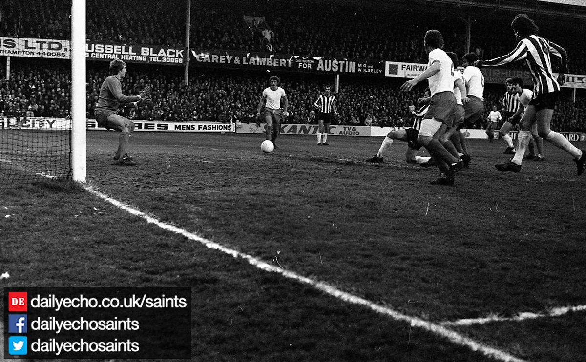 Photographs from Southampton FC's 1976 FA Cup run - Saints v Blackpool at The Dell