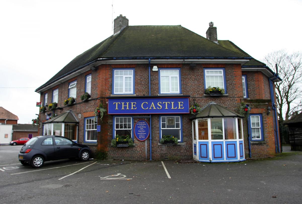 The Castle (copyright Dave Goddard)
