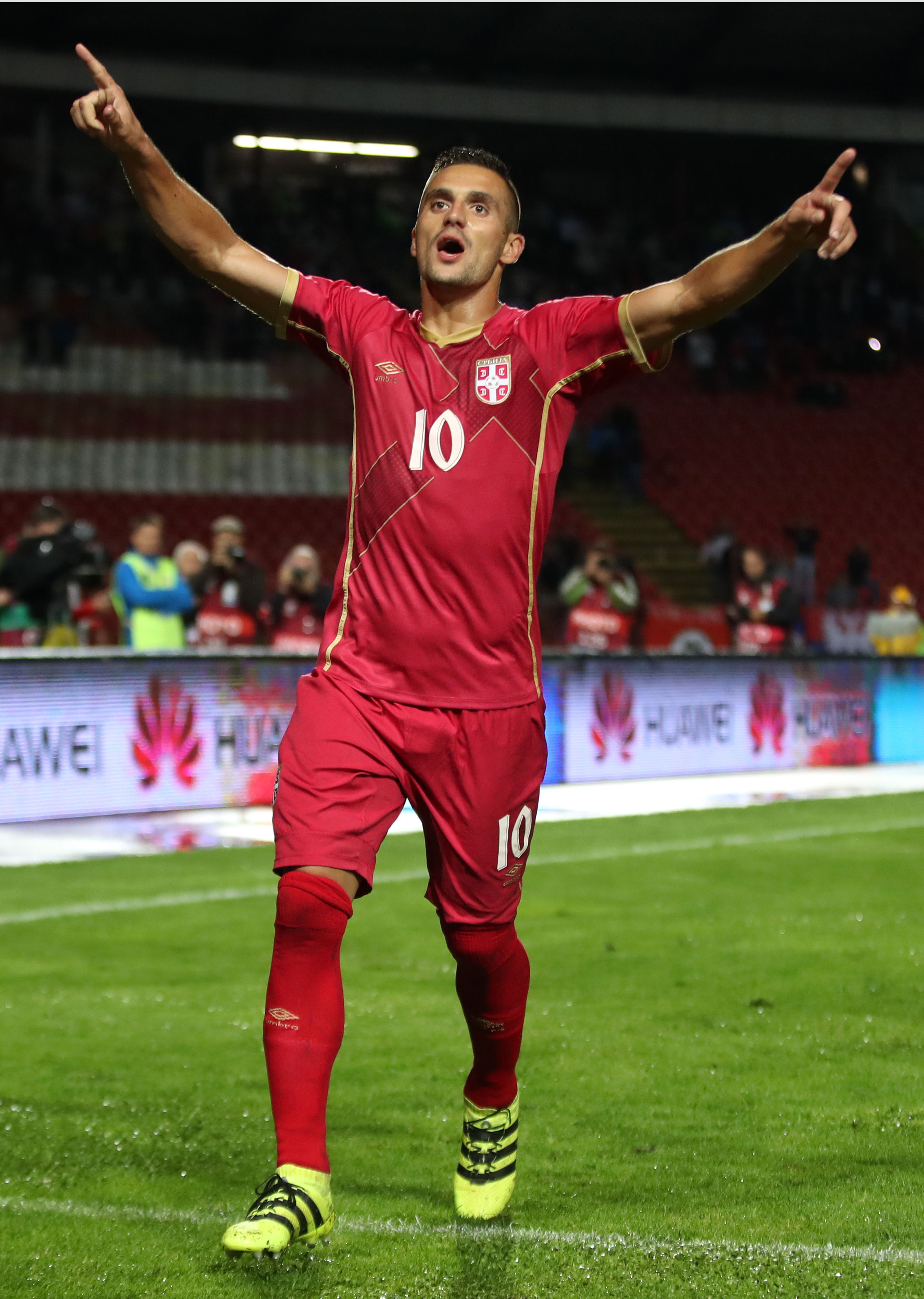Tadic continues stunning World Cup qualifying form
