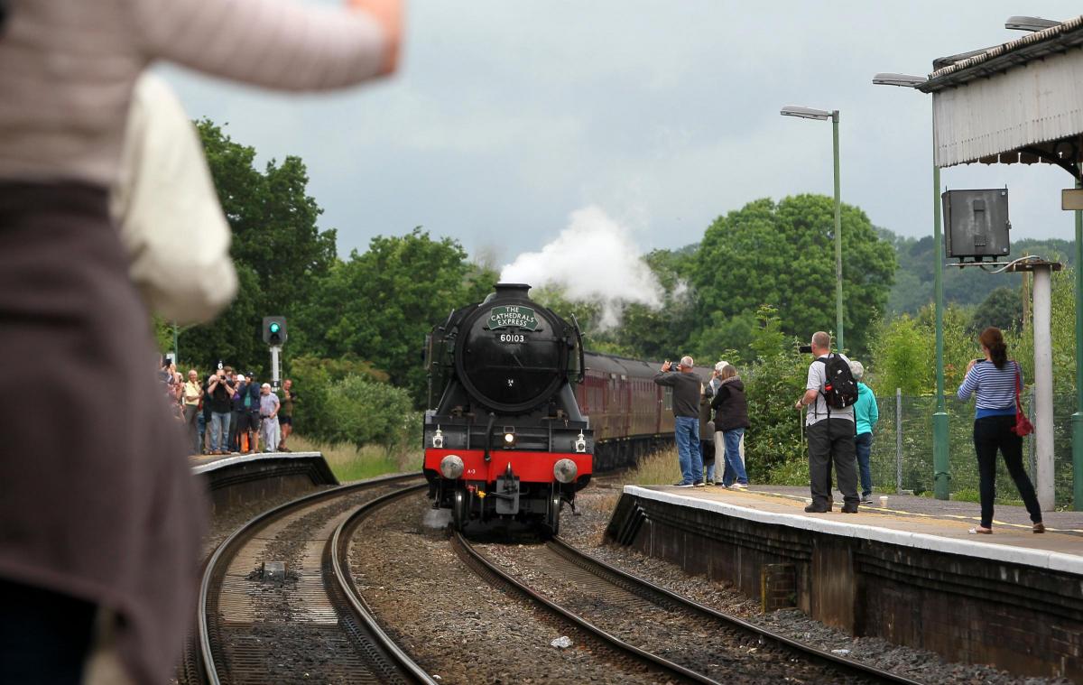 The Flying Scotsman rolls full steam ahead into Hampshire