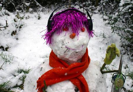 Snow covers Hampshire - Lady snowman from Sonja Davison
