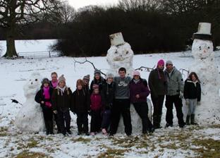 Snow covers Hampshire - A family of snow people sent in by Moorgreen Livery Stables