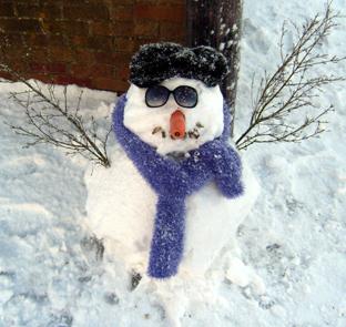 Snow covers Hampshire - Snowman from Breanne Fleat