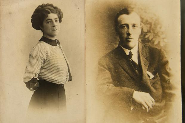 BNPS.co.uk (01202 558833)Pic: ZacharyCulpin/BNPSThe letter complete with the envelope and pictures of Edward Stone and his wife Violet. A letter written by a tragic steward on the Titanic in which he stated that he thought the maiden voyage would not