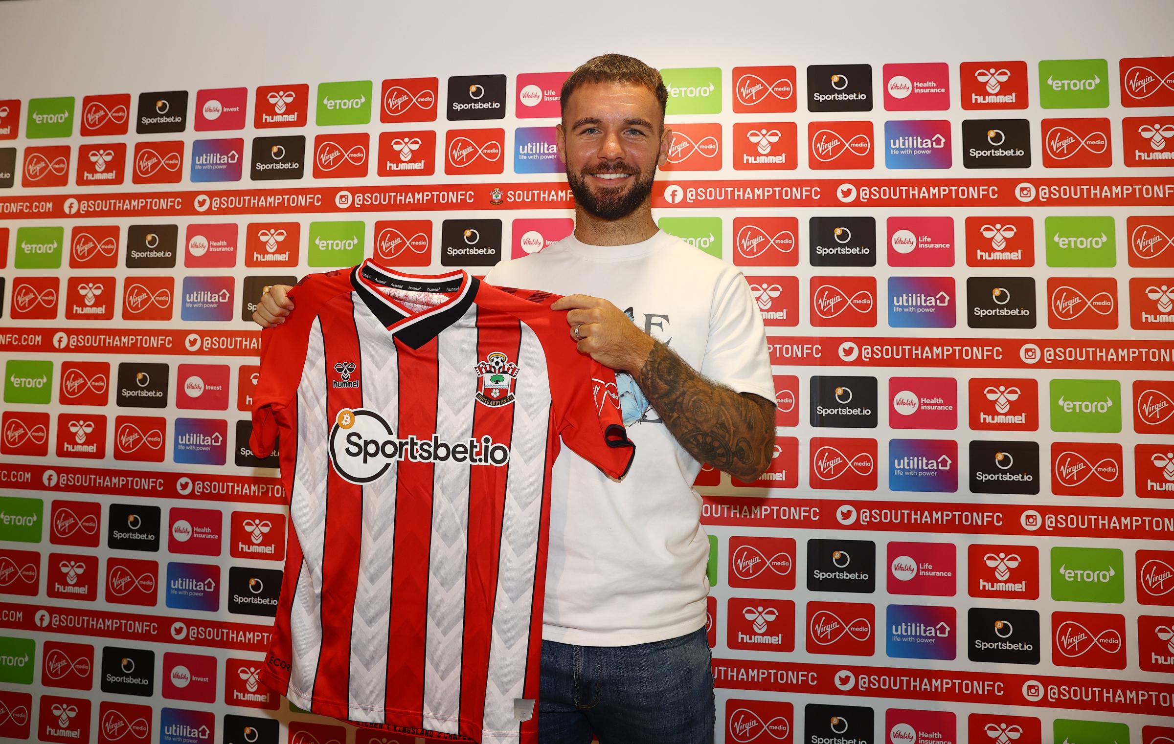 Southampton FC sign Adam Armstrong from Blackburn for £15m