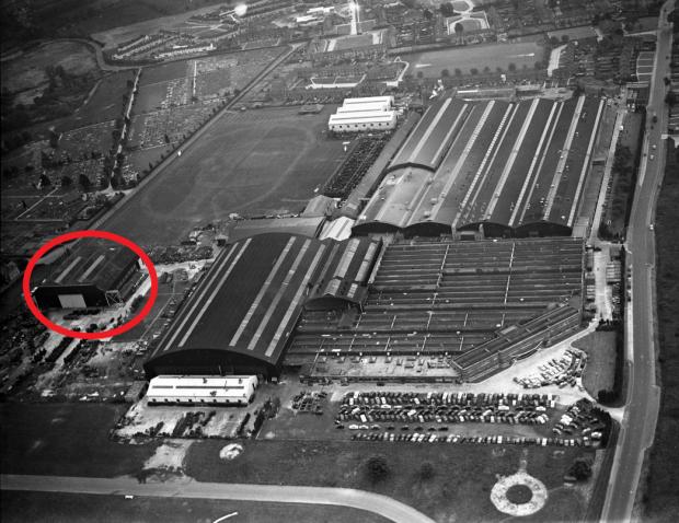 Daily Echo: Eastleigh Airport 1953 (Flight Test Shed circled)