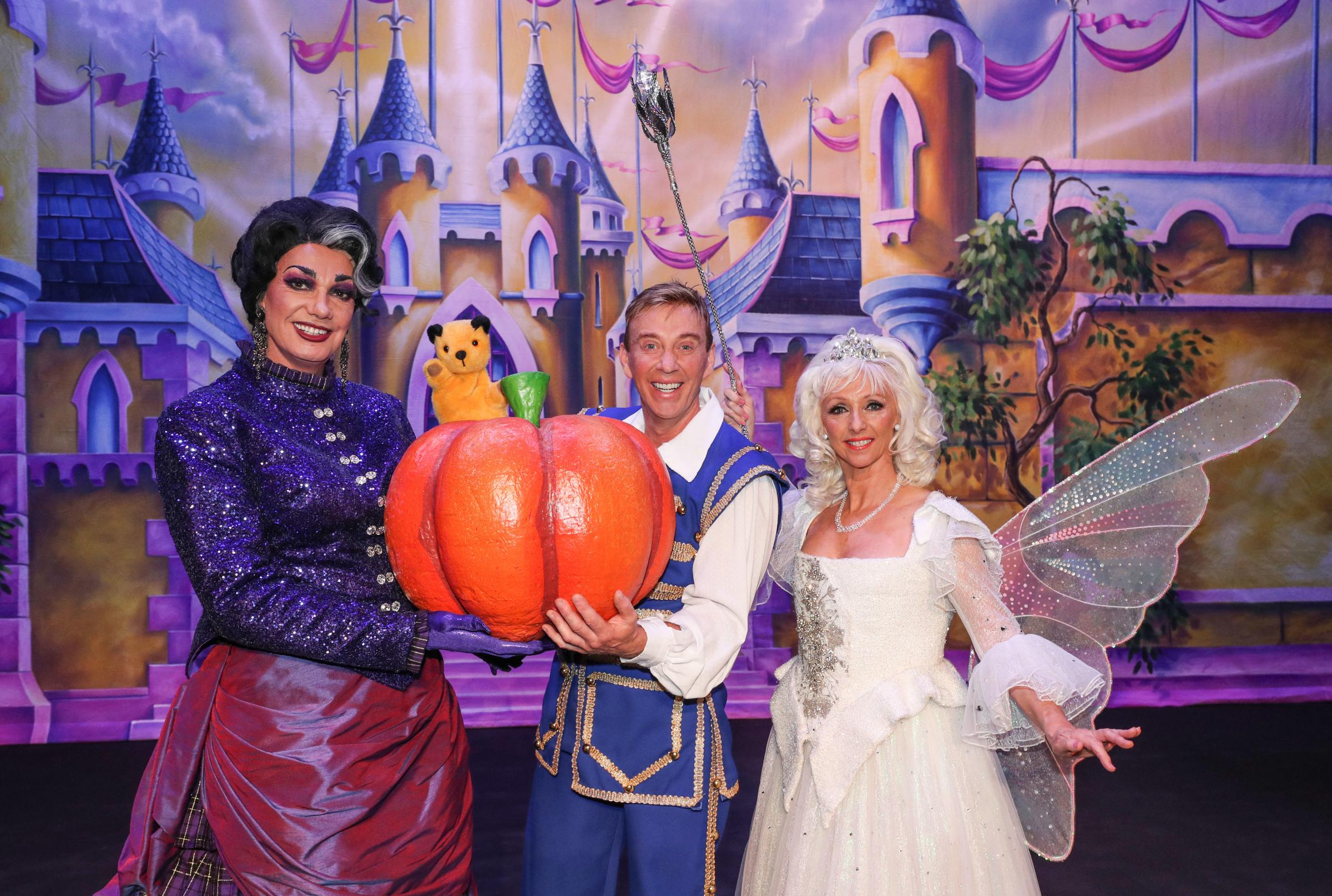 Cinderella Panto at The Mayflower Theatre, staring Craig Revel Horwood, Debbie McGee, Richard Cadell and Sooty..