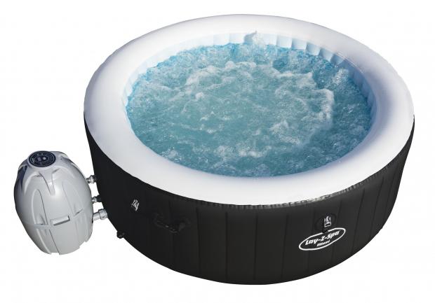 Daily Echo: Stock image: Lay-Z-Spa Hot Tub