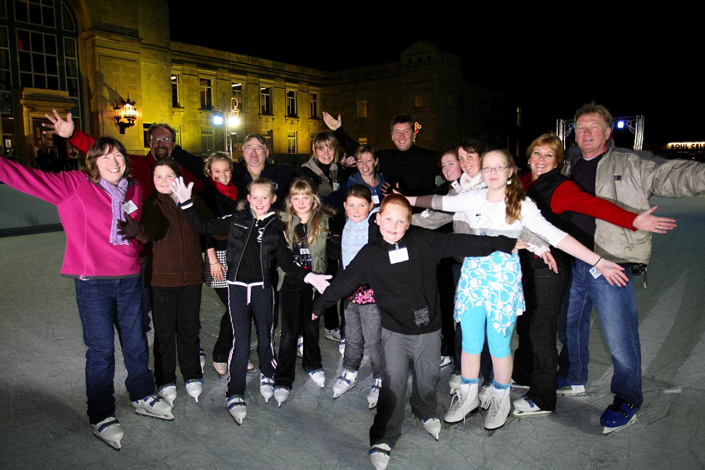 Southampton Ice Rink opens for Christmas at the Civic Centre. Skater Robin Cousins took to the ice for a masterclass with competition winners.