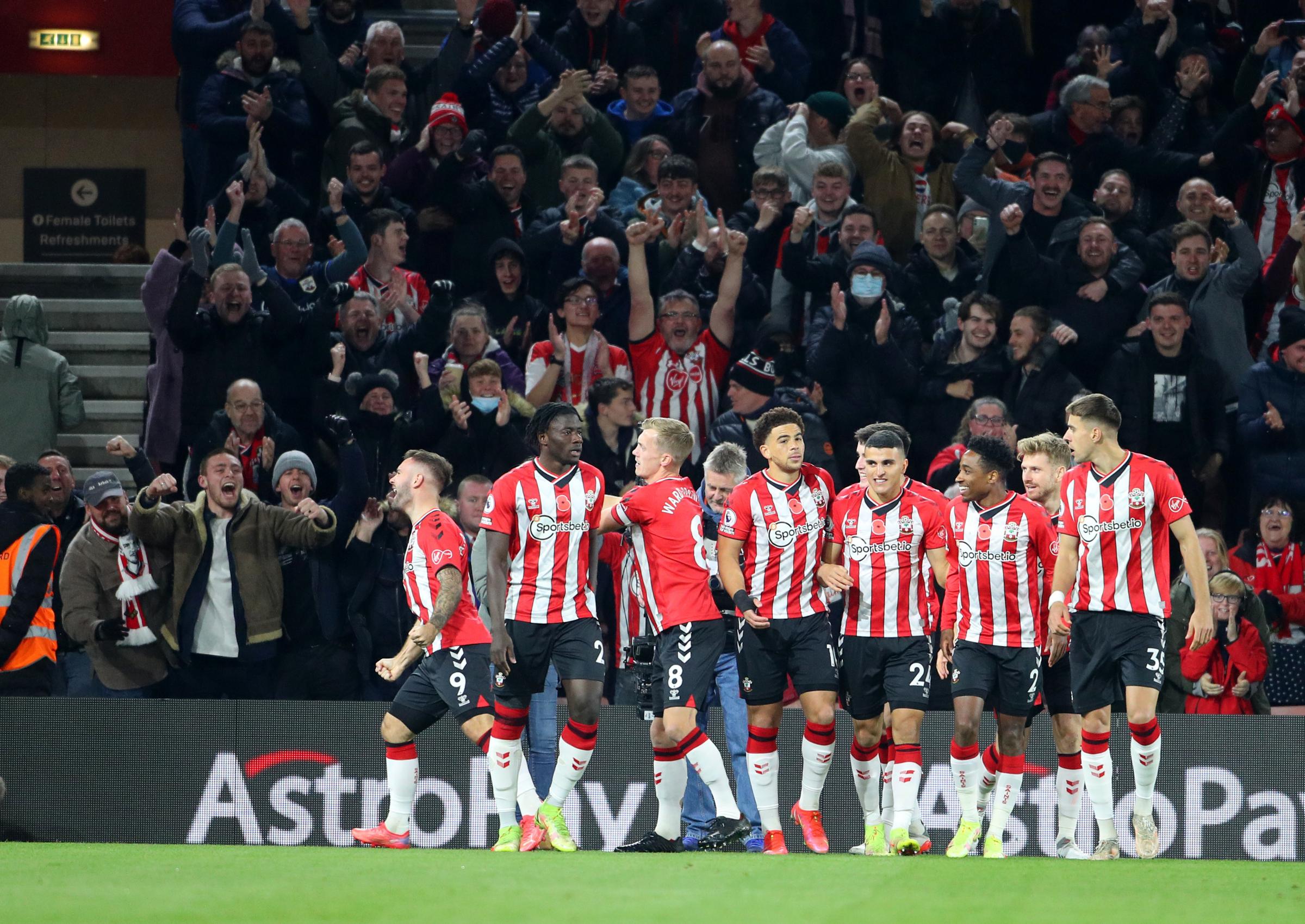 Southampton hold on to 1-0 victory over Aston Villa in EPL