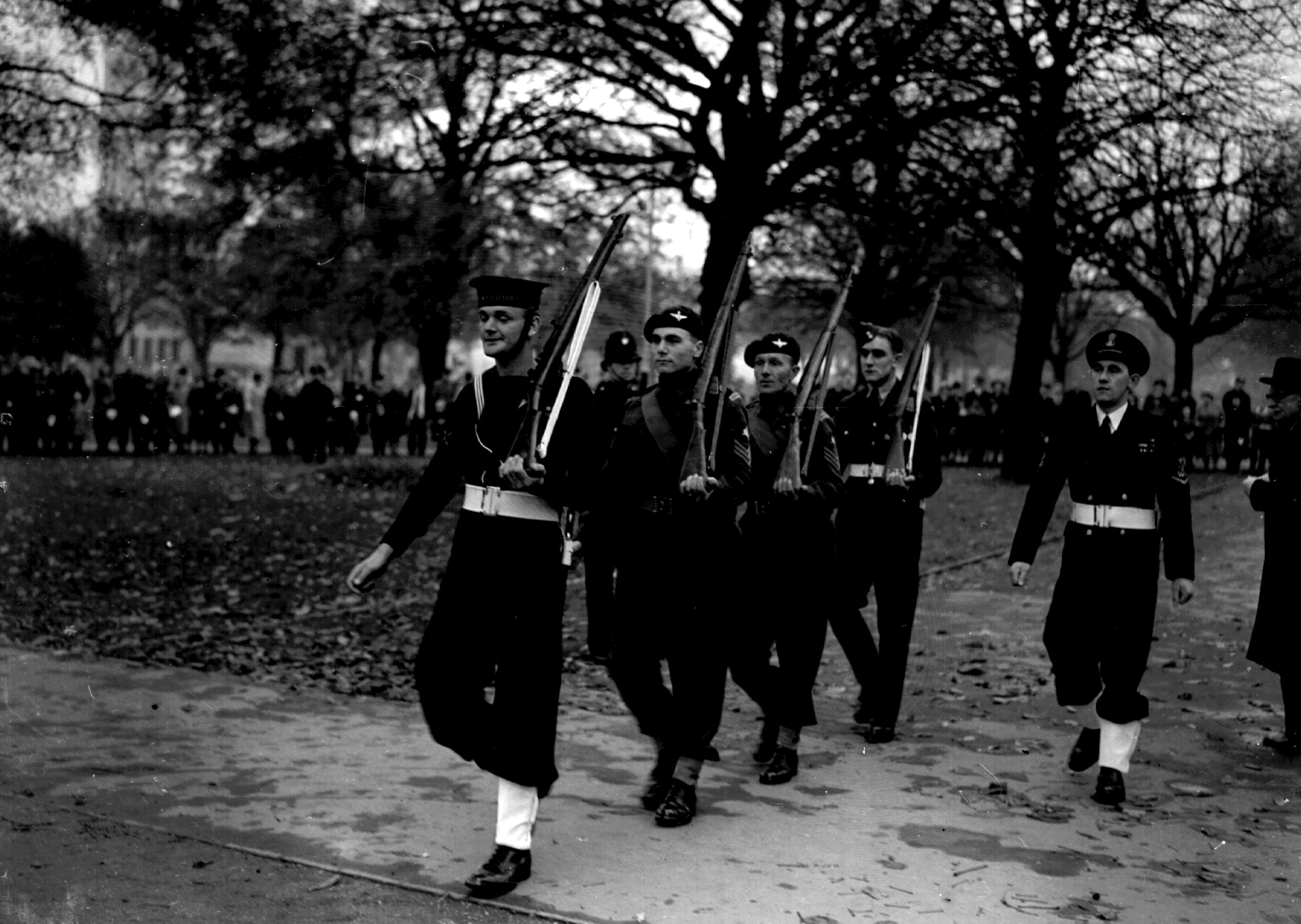 Remembrance Service in Southampton. 7th November 1948. © THE SOUTHERN DAILY ECHO ARCHIVES. Ref 4184