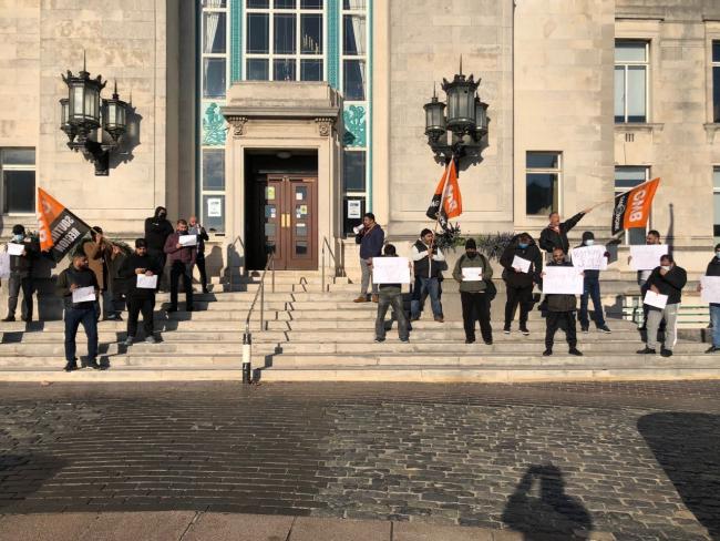 The protests by private hire drivers, outside Southampton City Council. (Credit: Ali Haydor)