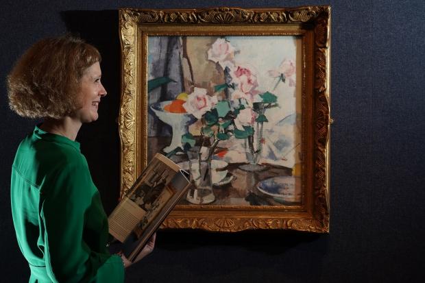 Daily Echo: Art courses are a great gift option for people interested in painting. Picture: PA