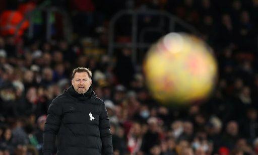 Ralph Hasenhuttl calls on the Premier League to 'handle' postponement situation (Pic: PA)