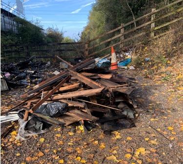 Daily Echo: The rubbish dumped by Mr Dukes on the Test Way 