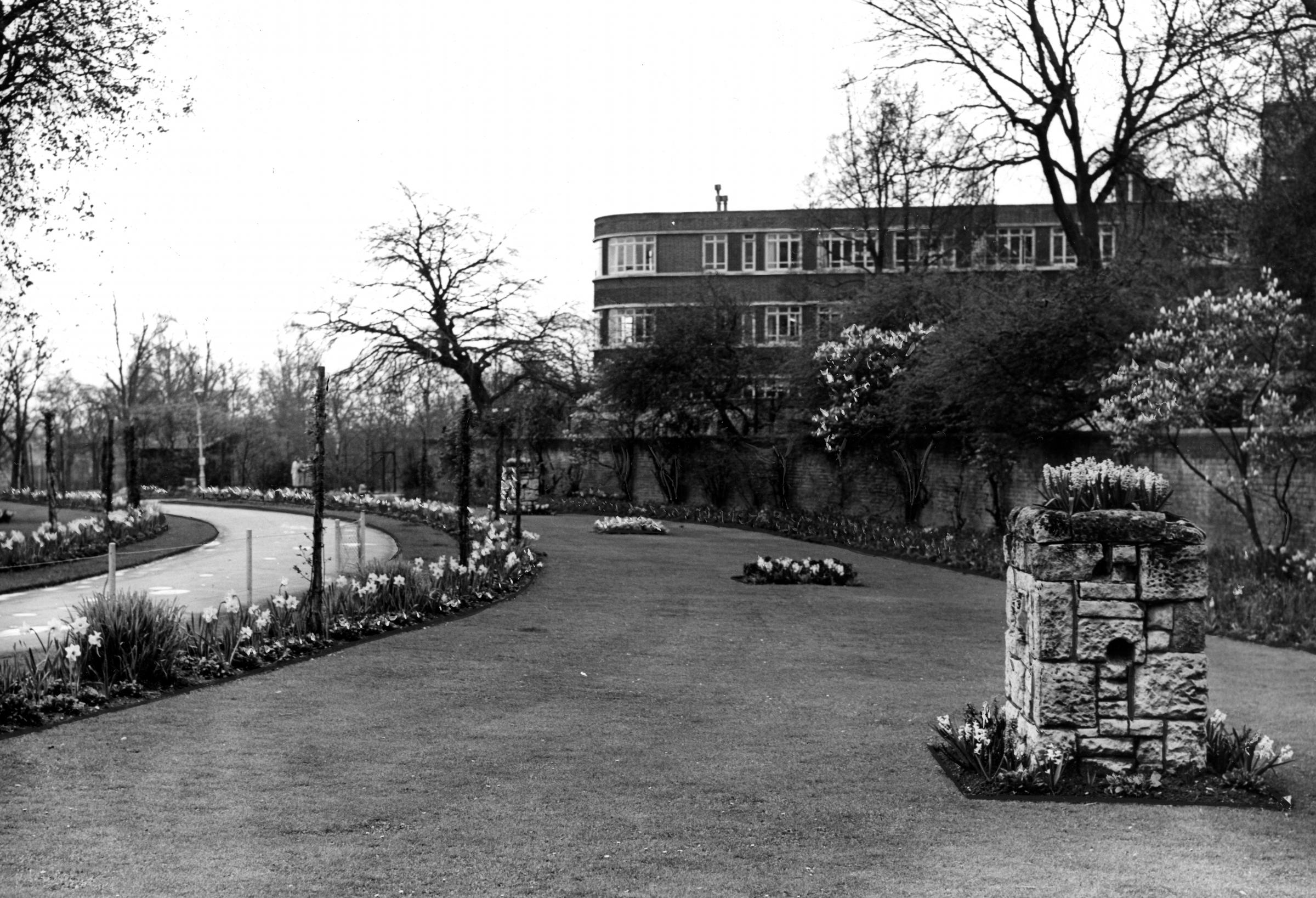 Southampton Parks. THE SOUTHERN DAILY ECHO ARCHIVES. VIEW FROM THE PAST. April 24, 1964.