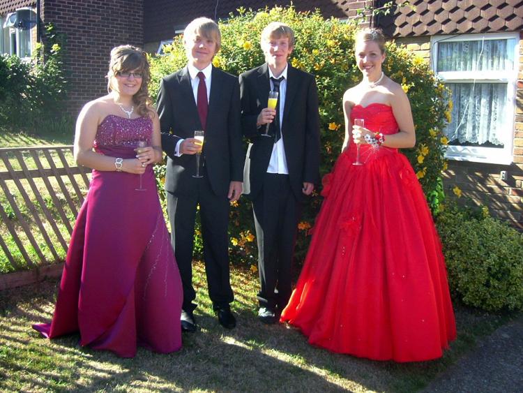 Bitterne Park School Prom 2010 - sent in by A. Whitlock.