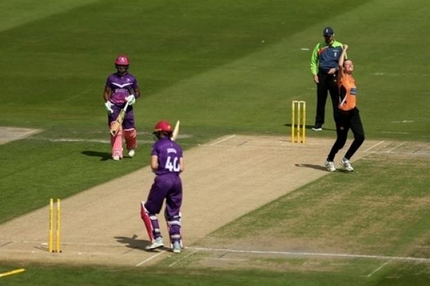 Southern Vipers Lauren Bell celebrates bowling out Loughborough Lightning Amy Jones during Kia Super League Semi Final at the 1st Central County Ground, Hove. PRESS ASSOCIATION Photo. Picture date: Sunday September 1, 2019. See PA story CRICKET Super