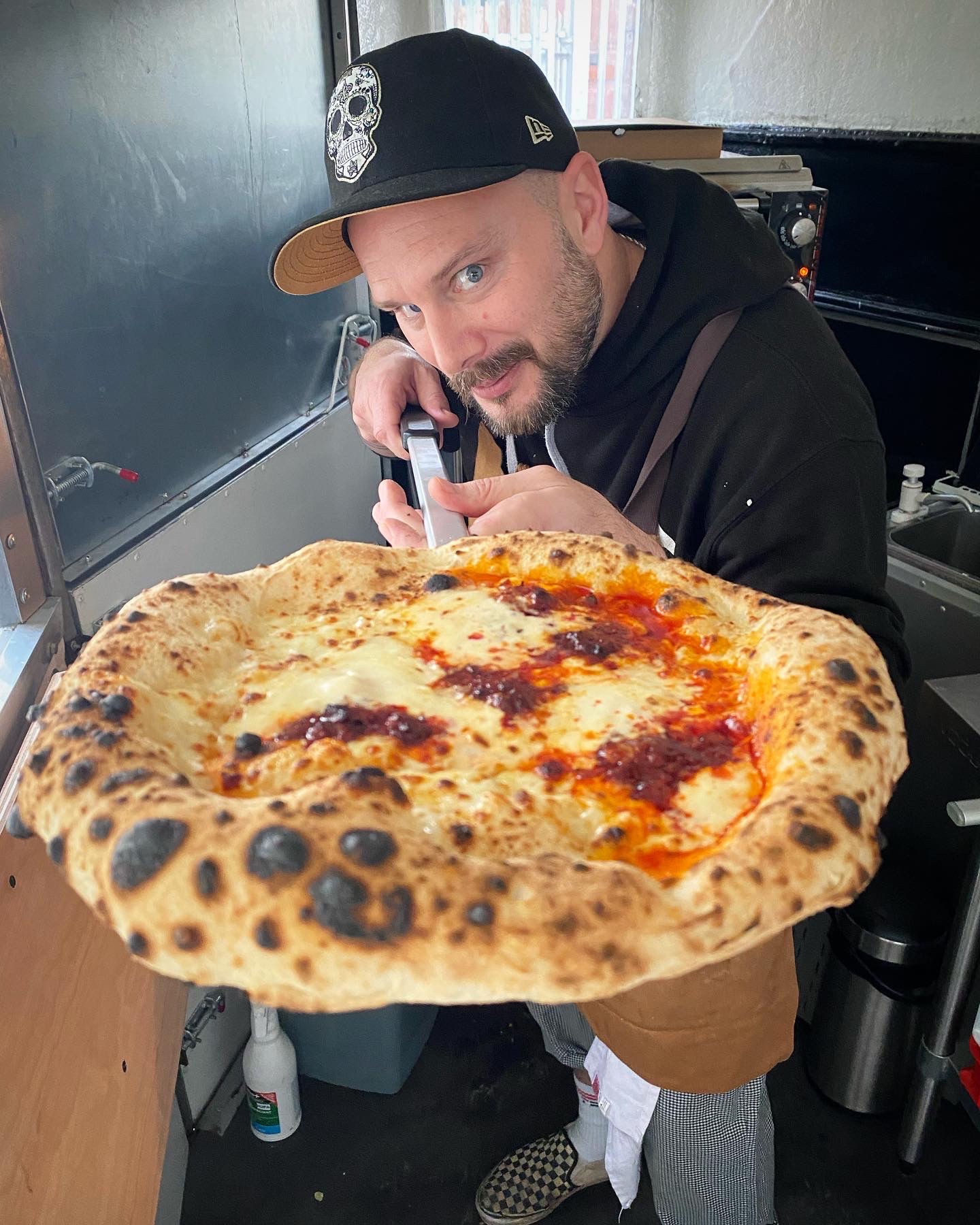 De man uit Southampton die de Arty-Stan Pizza-pizzazaak oprichtte om zich bij België en Blues aan te sluiten