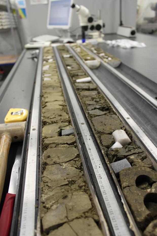 Daily Echo: Volcanic ash layers and lavas in the laboratories of the Integrated Ocean Drilling Program's (IODP) Bremen Core Repository, used in the research