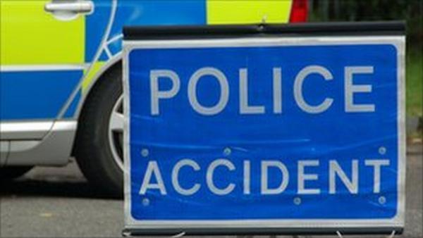 Crash shuts main road road between Lymington and New Milton 