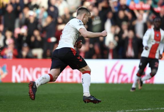 Daily Echo: James Ward-Prowse celebrates his equalising penalty against Spurs. Daily Echo: James Ward-Prowse celebrates his equalising penalty against Spurs.
