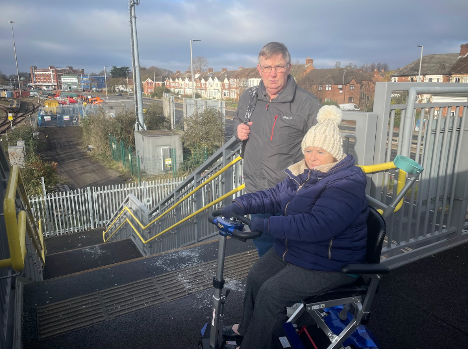 Southampton bridge has a disabled ramp only on one side - Vimarsana News